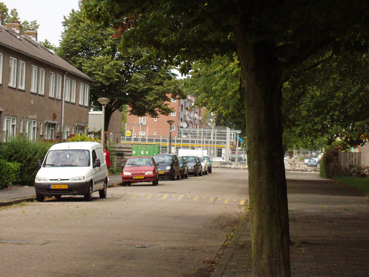 Thomas van Aquinostraat Foto: 16 juli 2007, Diana Wittendorp 