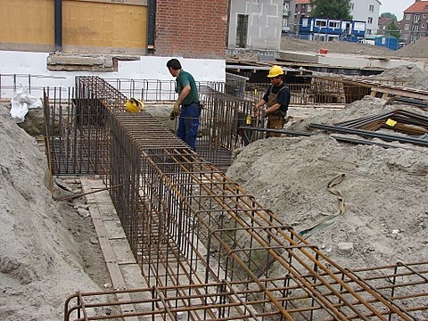 De wapening is gereed, het beton kan gestort worden! Foto: Annick van Ommeren-Marquer, 5 juni 2008 
