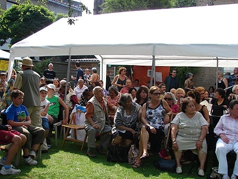 Heel veel bezoekers Foto: Annick van Ommeren-Marquer, 27 juli 2008 