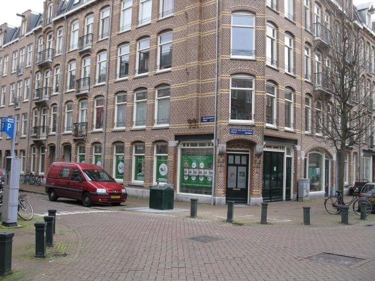 Hoek Van Hogendorpstraat en Groen van Prinstererstraat Bron: foto gemaakt door Jan Wiebenga, 19-02-2014 