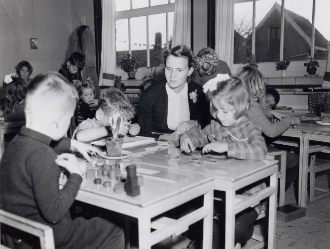 Lagere school in Sloten Foto: Beeldbank van het Stadsarchief, 1954 