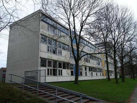 De huidige school Foto: Annick van Ommeren-Marquer, 1 april 2011 