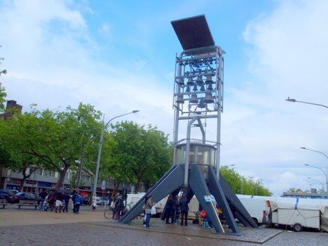 Het carillon Foto: Annick van Ommeren-Marquer, 12 juni 2011 