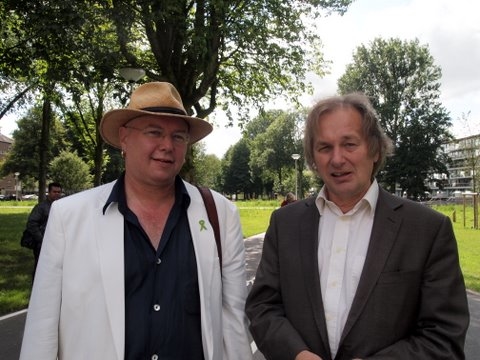 Wethouder Paulus de Wilt en Jan Voskamp, regiodirecteur Ymere Foto: Annick van Ommeren-Marquer, 29 juni 2011 
