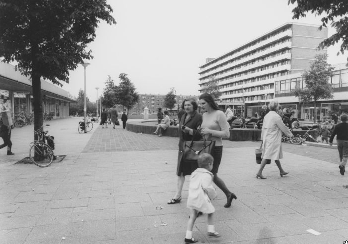 Het Osdorpplein In 'het Begin' - Geheugen Van West