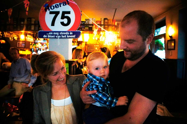 Karin en Stefan met zoon Ricky (8 maanden) Foto: Shirley Brandeis, september 2012 