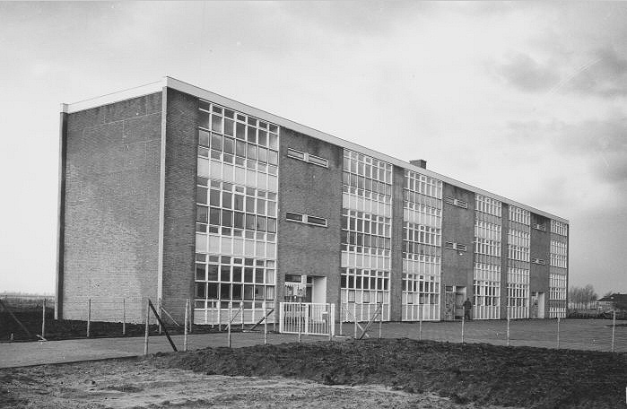 Van Tienhovenschool Bron: Beeldbank Amsterdam 