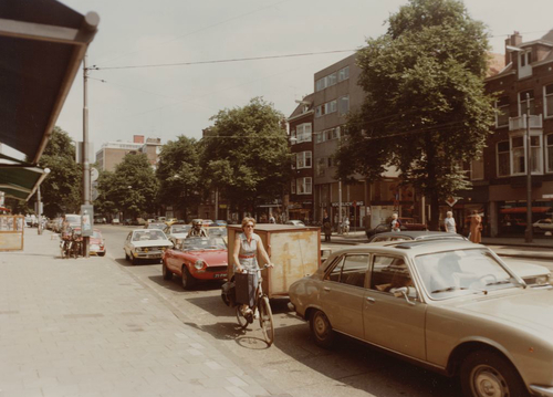 De zomerse Overtoom in die jaren Foto: Beeldbank van het Stadsarchief, juli 1978 