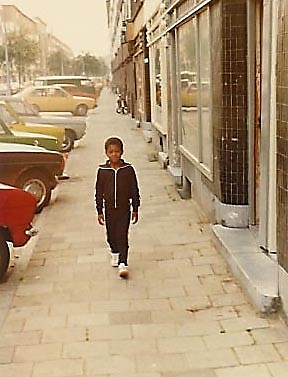 Cherida's broertje in de van Speijkstraat Cherida's broertje in de van Speijkstraat, 1980 