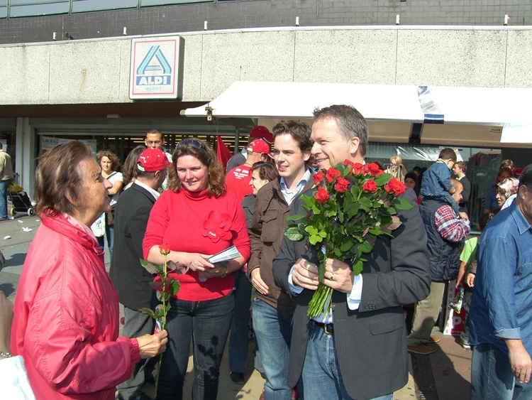Natuurlijk met rode rozen Foto: Shirley Brandeis, 20 september 2008 