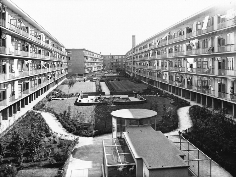 Geuzenhof, 1935; Stadsarchief Amsterdam  