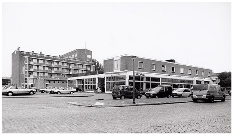 Garage Punt in Geuzeveld.  